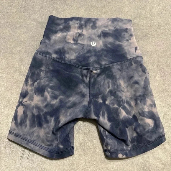 Lululemon Align High Rise Shorts - Picture 1 of 5